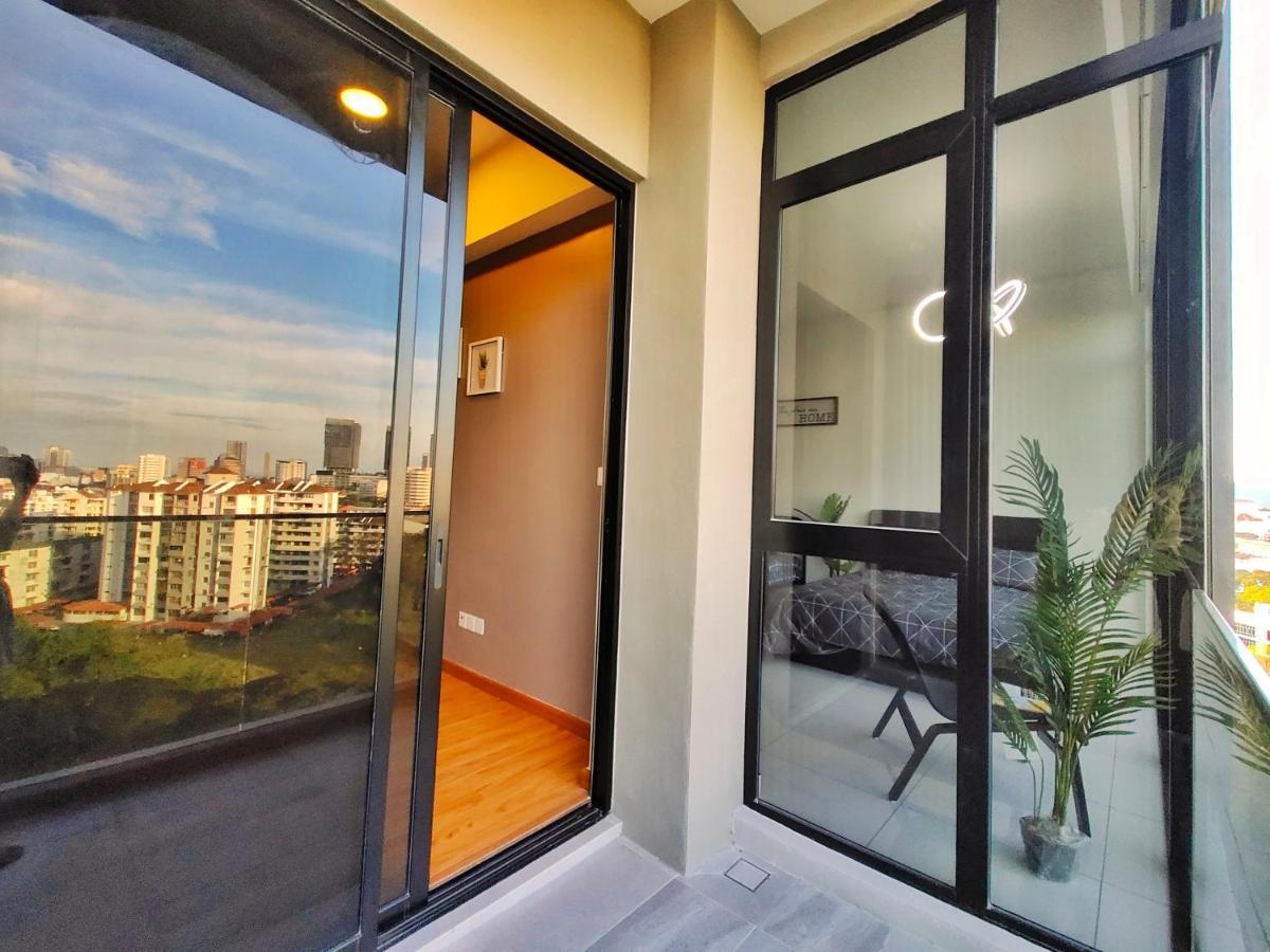 Beacon Executive Suite At Georgetown For 10Pax And 2 Bed Room Dış mekan fotoğraf