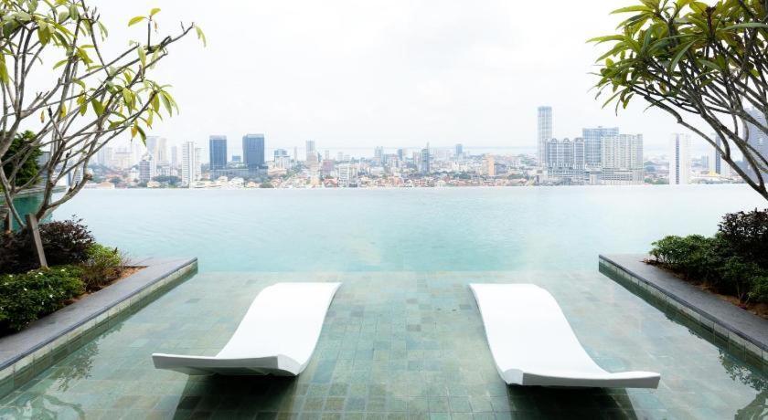 Beacon Executive Suite At Georgetown For 10Pax And 2 Bed Room Dış mekan fotoğraf