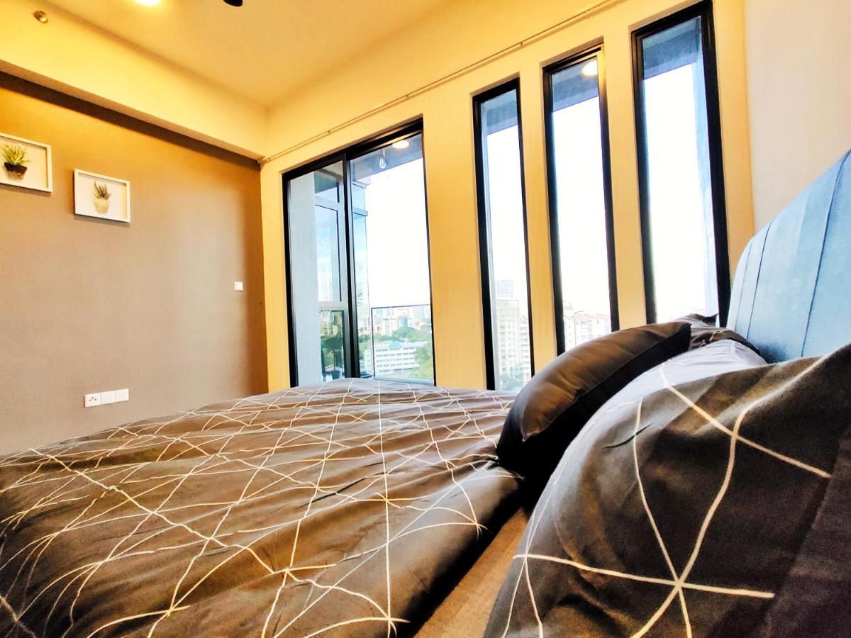 Beacon Executive Suite At Georgetown For 10Pax And 2 Bed Room Dış mekan fotoğraf