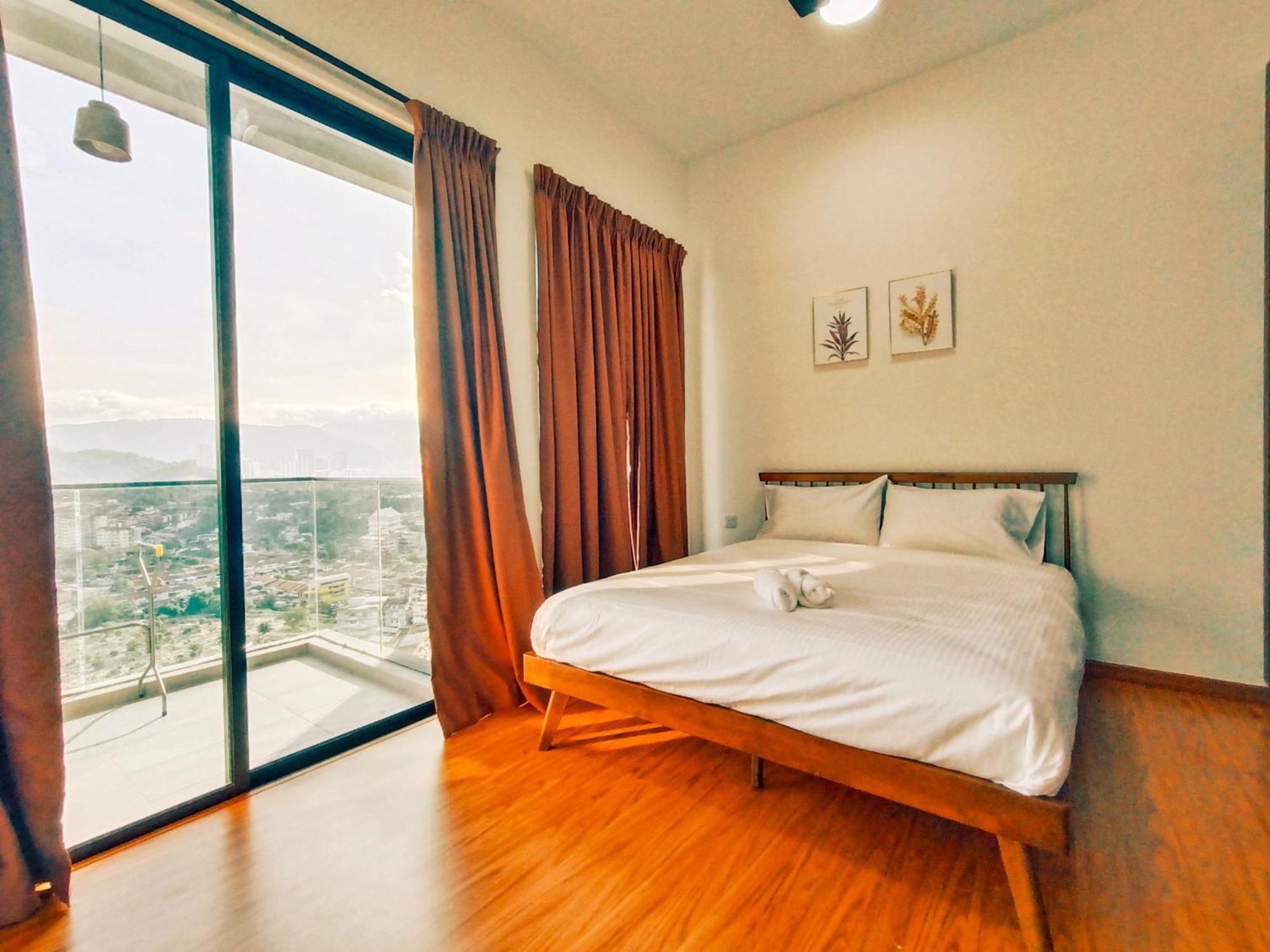 Beacon Executive Suite At Georgetown For 10Pax And 2 Bed Room Dış mekan fotoğraf